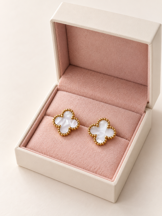 Brincos Lucky Clover | White
