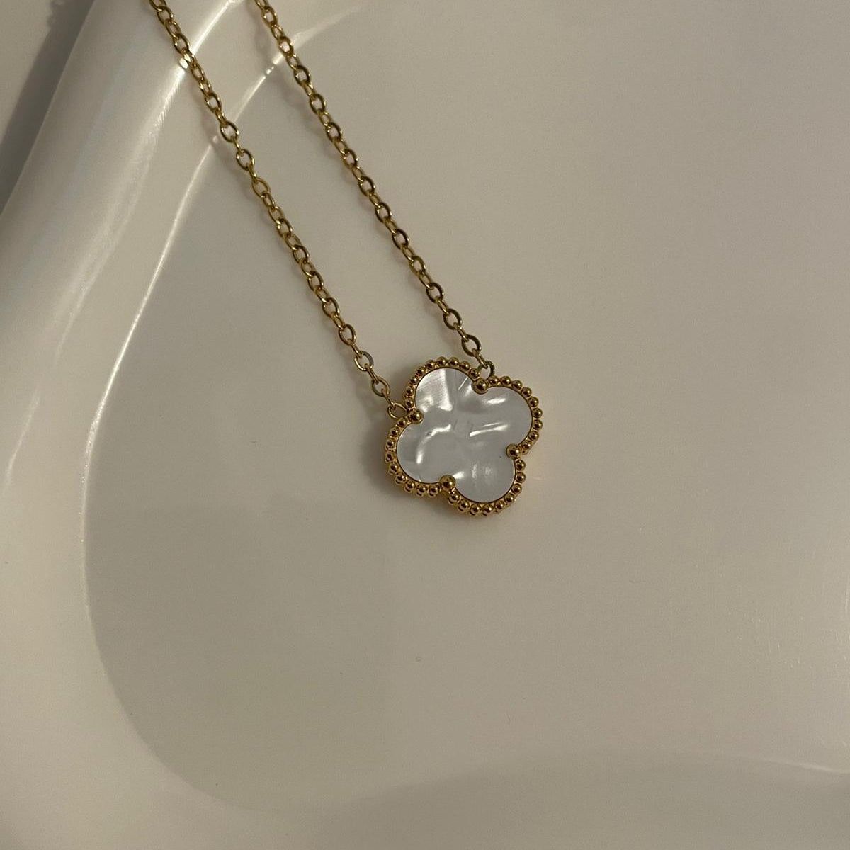 Colar Lucky Clover - Branco