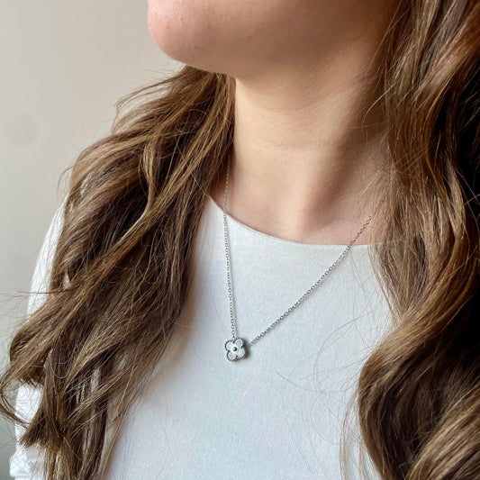 Colar Shiny Silver Clover Mini