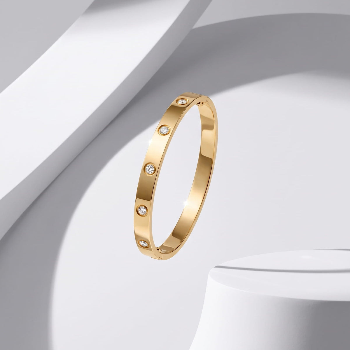 Pulseira Gold Love's Bangle