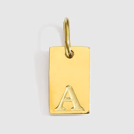 Pendente Engraved Letter