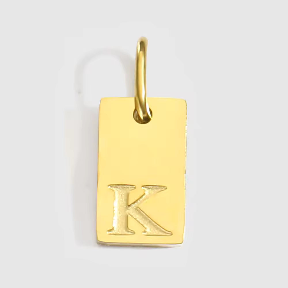 Pendente Engraved Letter