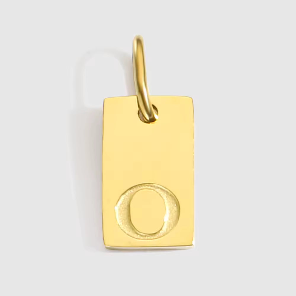 Pendente Engraved Letter