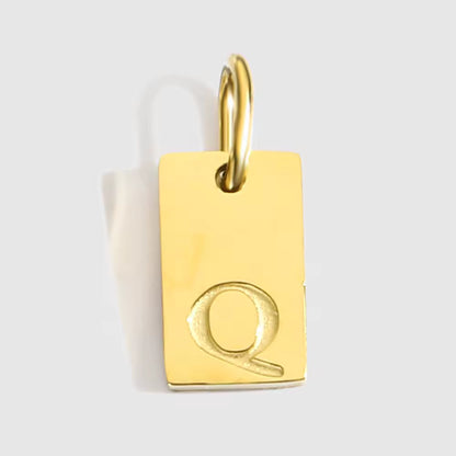 Pendente Engraved Letter