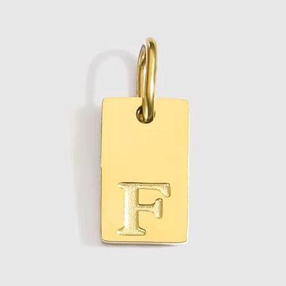 Pendente Engraved Letter